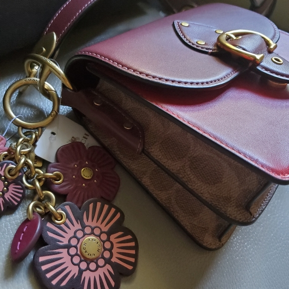 Special Edition| Lunar New Year Beat Shoulder Bag - Picture 6 of 14